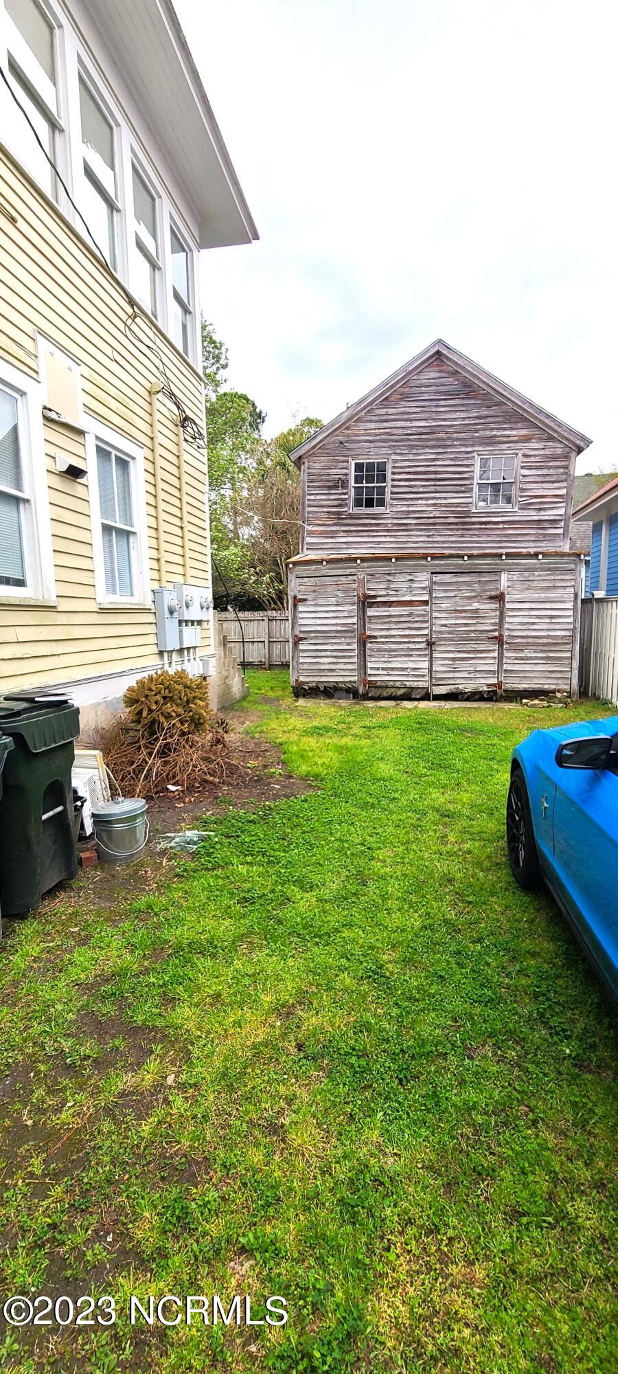 511 Middle Street New Bern, NC 28560 - Photo 29 of 29 sideyard.1