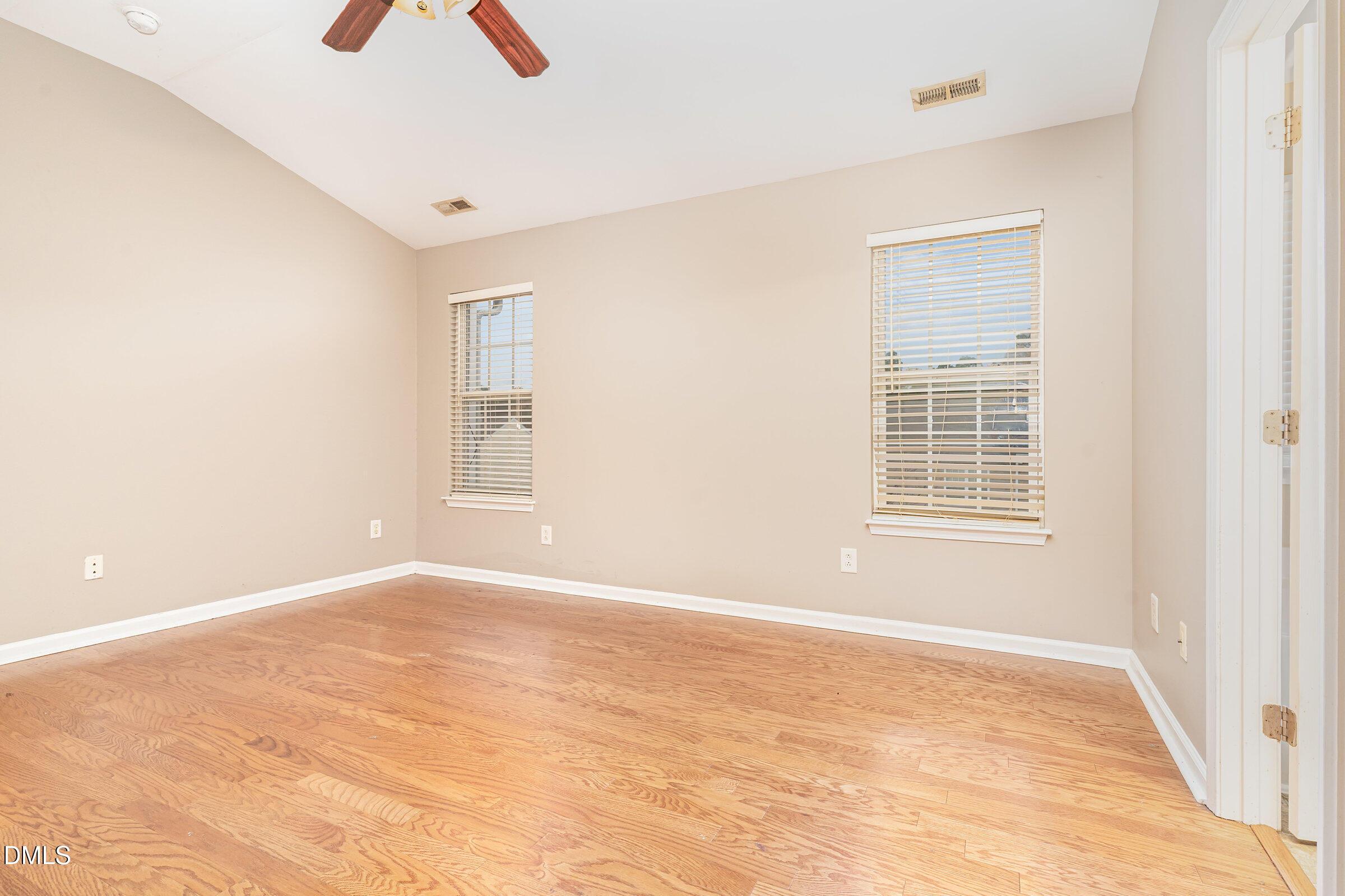 3531 Oneonta Avenue Raleigh, NC 27604 - Photo 20 of 32 a view of an empty room with a window