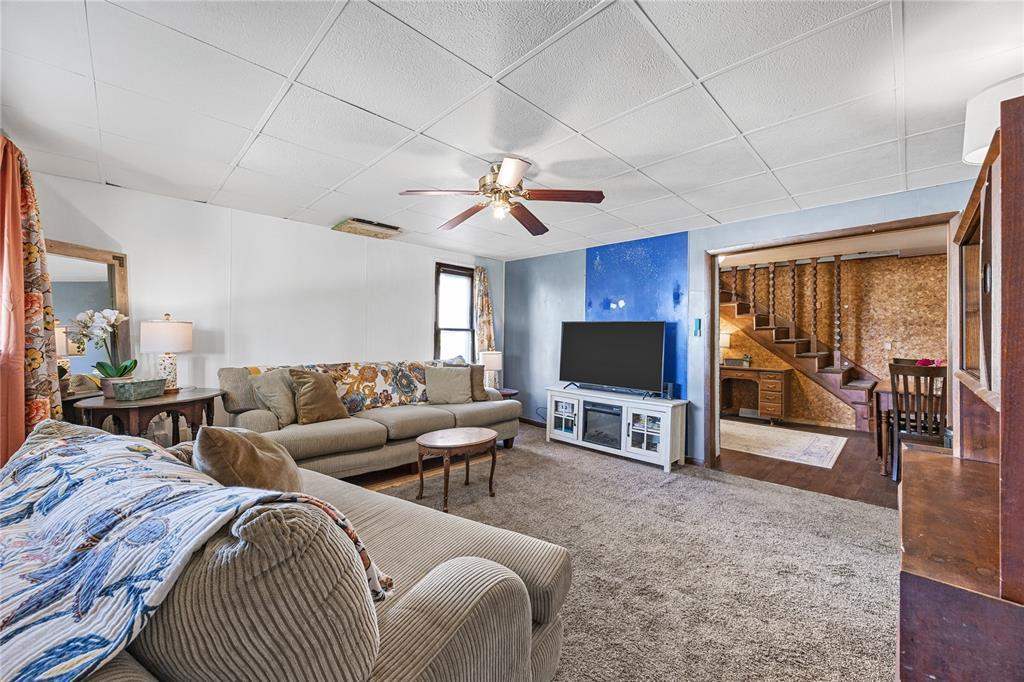 311 St Mary's Street Riverside, IA 52327 - Photo 3 of 25 Gallery Image 3