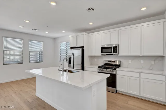 $3,195 | 1498 Marsh Bird Street, Las Vegas, NV 89138