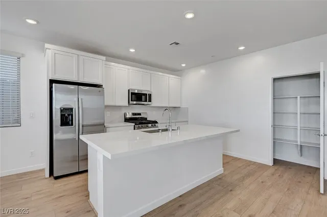 $3,195 | 1498 Marsh Bird Street, Las Vegas, NV 89138