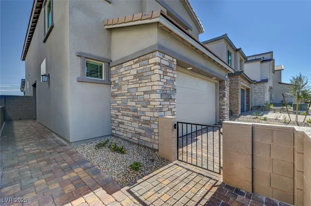 $3,195 | 1498 Marsh Bird Street, Las Vegas, NV 89138