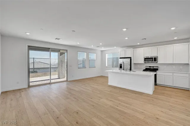 $3,195 | 1498 Marsh Bird Street, Las Vegas, NV 89138