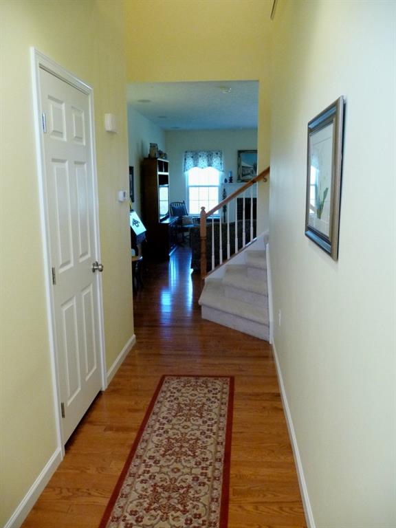 260 Maple Ridge Drive Canonsburg, PA 15317 - Photo 3 of 25 Foyer. View from front door to living room.