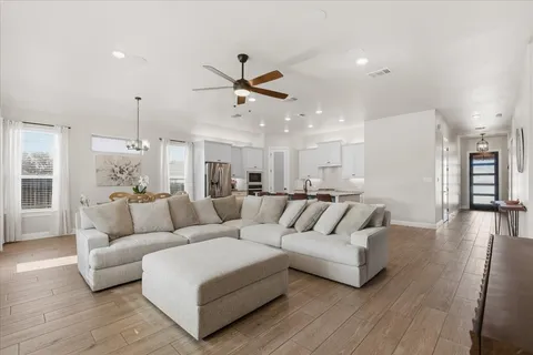 $450,000 | 304 Morning Ridge, Georgetown, TX 78628