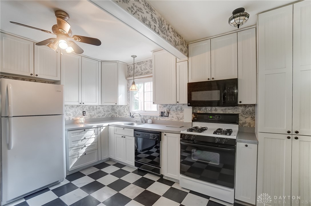 1827 Walnut Terrace Springfield, OH 45504 - Photo 9 of 30 Gallery Image 9