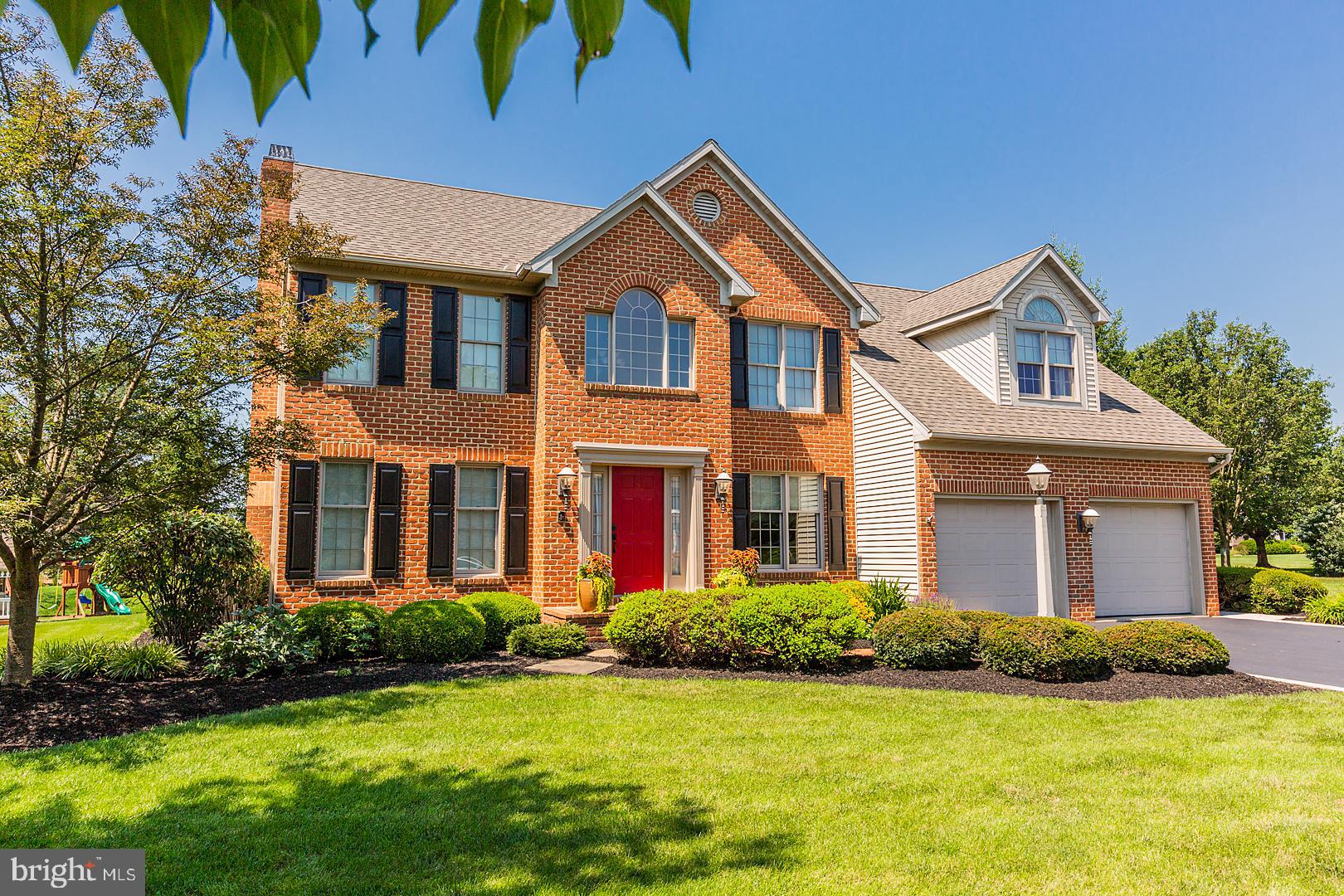 Welcome to 160 Olde Field