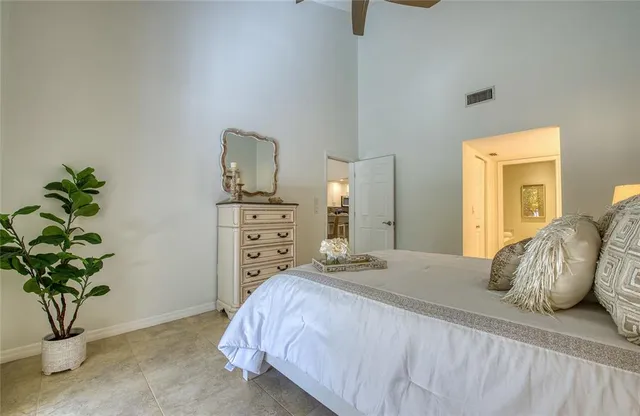 $565,000 | 1312 Pasadena Avenue South, Unit 14, South Pasadena, FL 33707