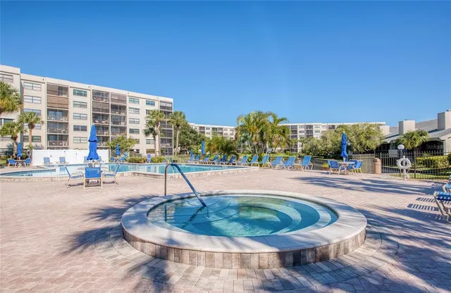 $565,000 | 1312 Pasadena Avenue South, Unit 14, South Pasadena, FL 33707