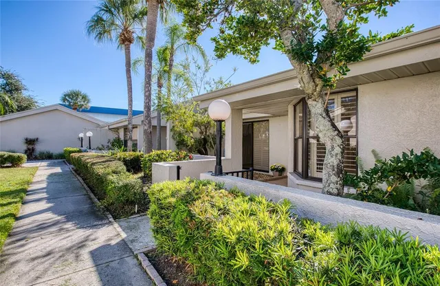 $565,000 | 1312 Pasadena Avenue South, Unit 14, South Pasadena, FL 33707