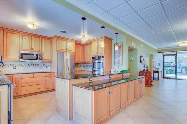 $565,000 | 1312 Pasadena Avenue South, Unit 14, South Pasadena, FL 33707