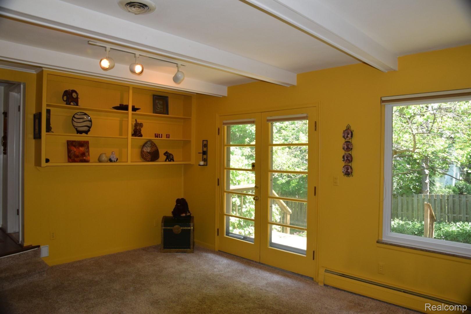 739 Wilwood Road Rochester, MI 48309 - Photo 35 of 99 FamilyRoom (3).jpeg