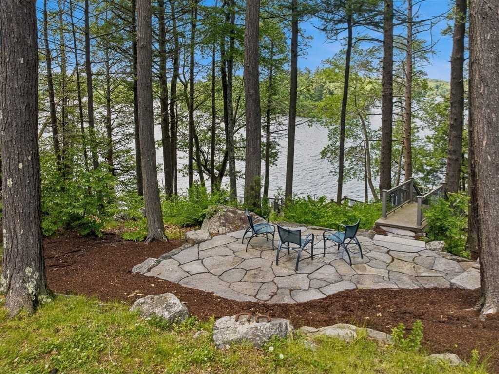 70 Warren Avenue Harvard, MA 01451 - Photo 14 of 41