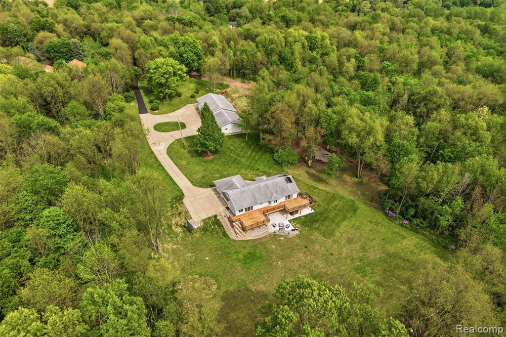 13158 Wood Road Bath, MI 48808 - Photo 1 of 72