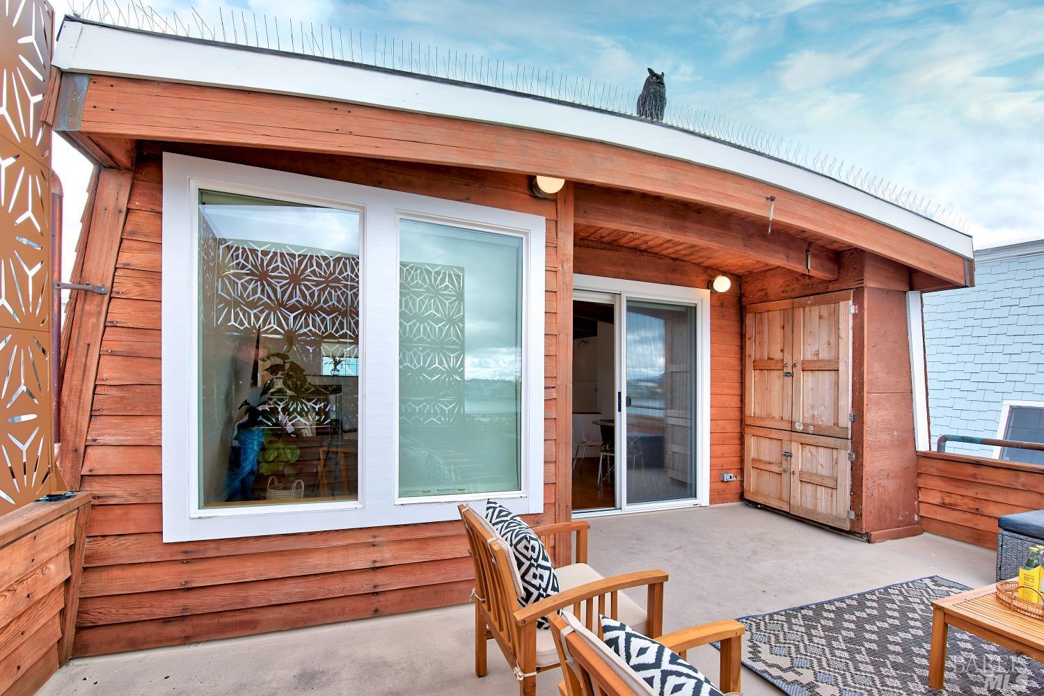 14 Gate 6 1/2 Road Sausalito, CA 94965 - Photo 1 of 22