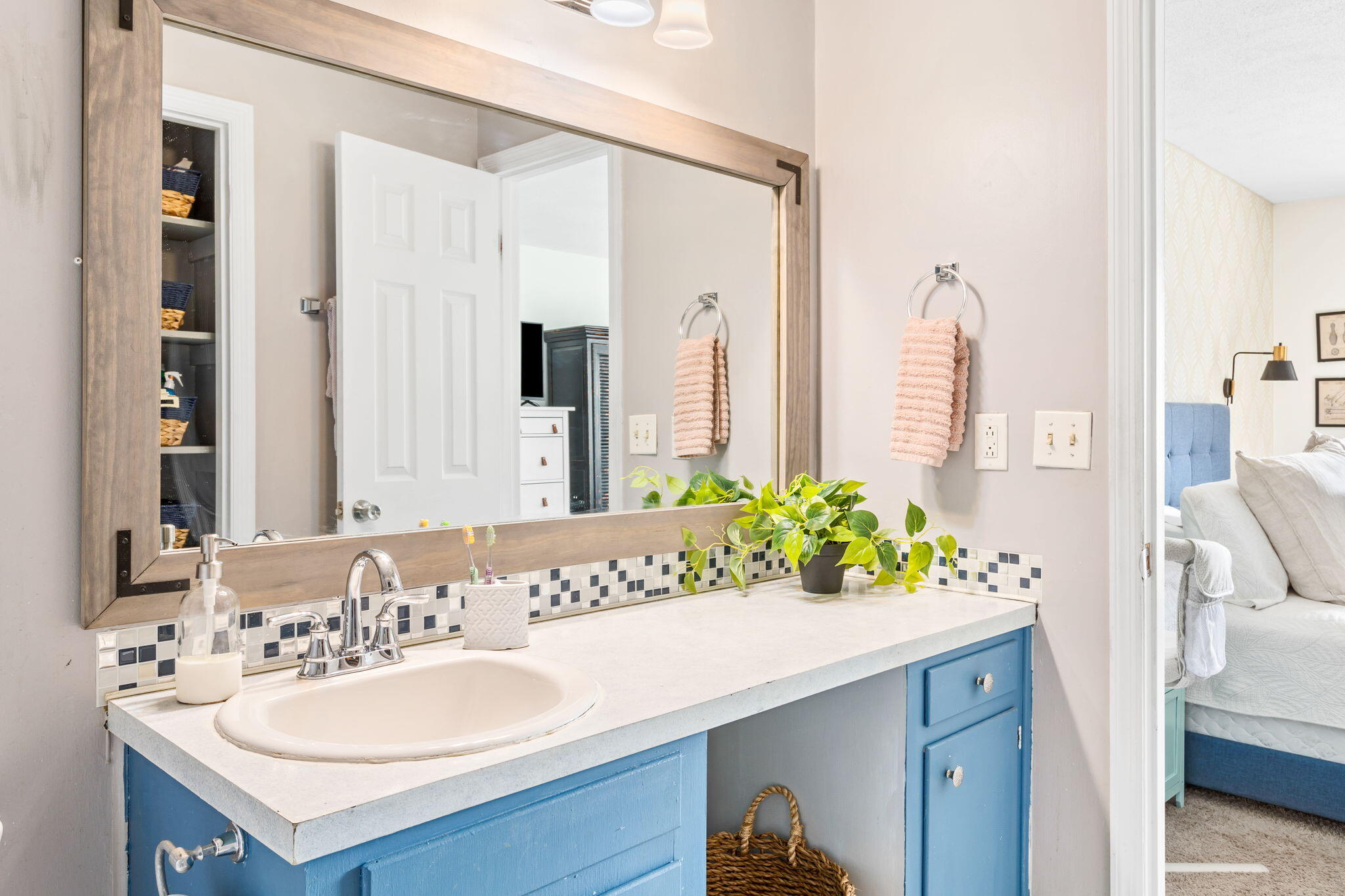 1150 Julian Clark Road, Unit 31 Charleston, SC 29412 - Photo 17 of 34 Bathroom