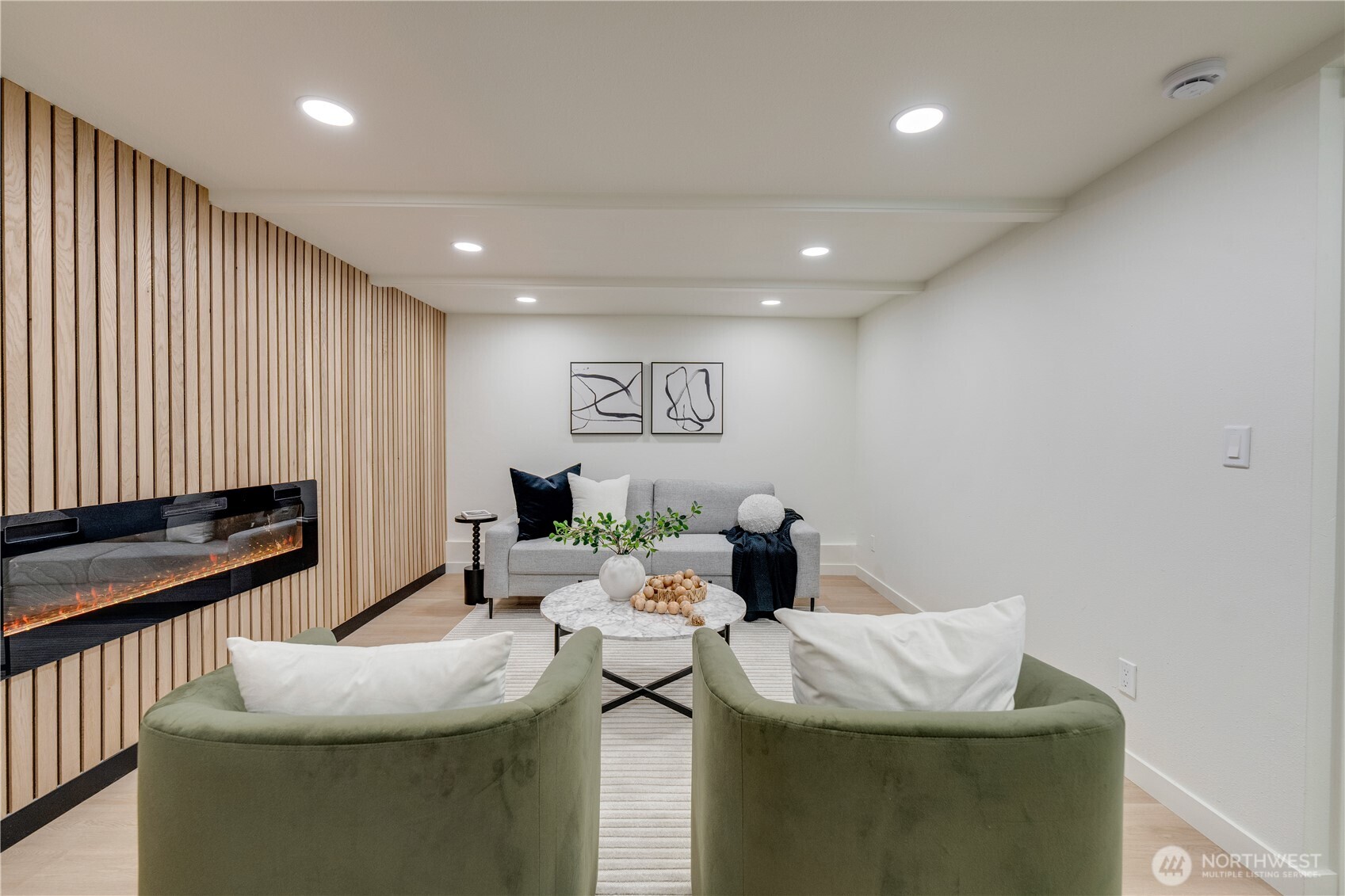 416 221st Street Southwest Bothell, WA 98021 - Photo 18 of 40 a living room with furniture and a window