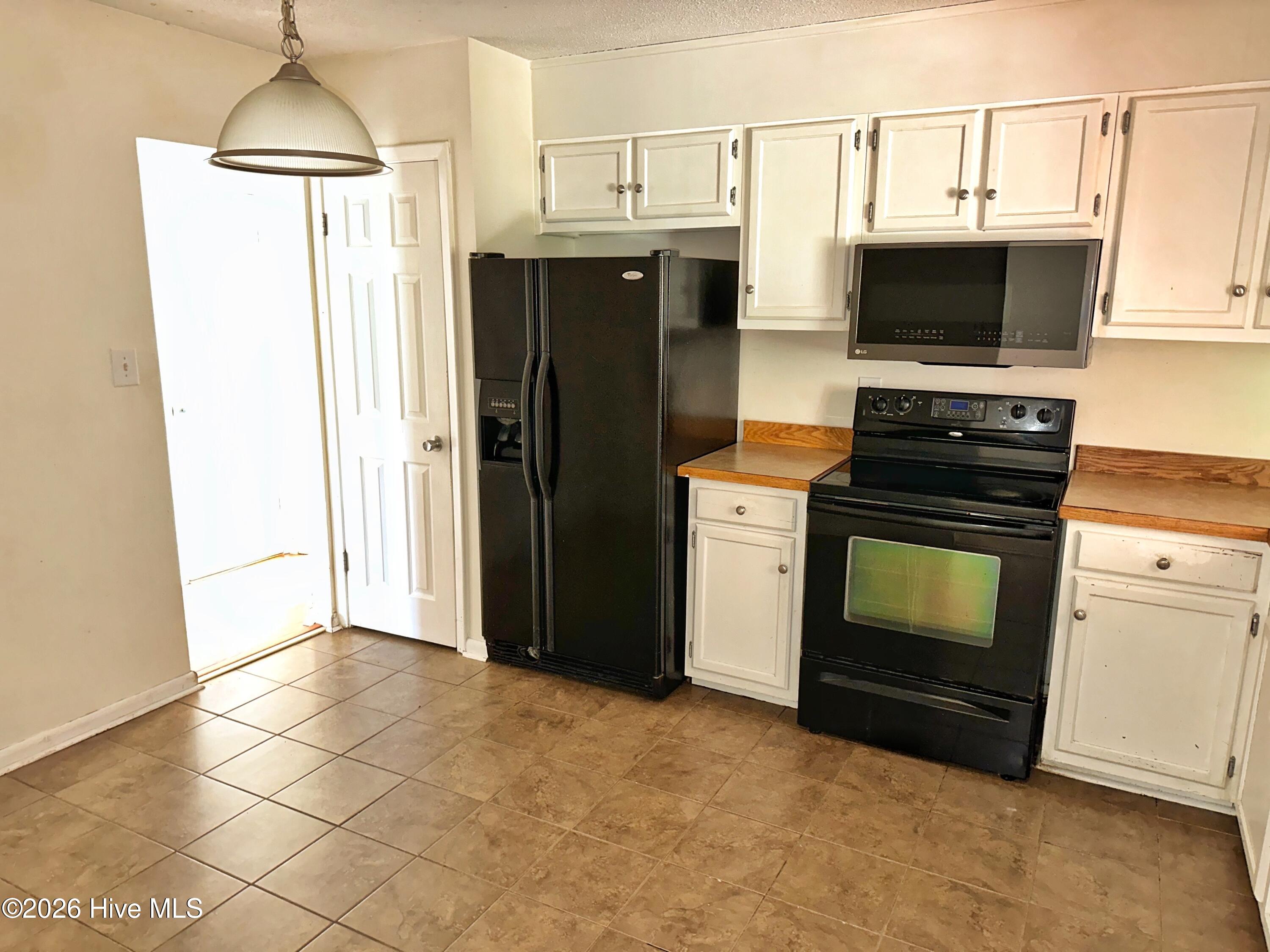 1003 Brynn Marr Road Jacksonville, NC 28546 - Photo 6 of 21 KITCHEN