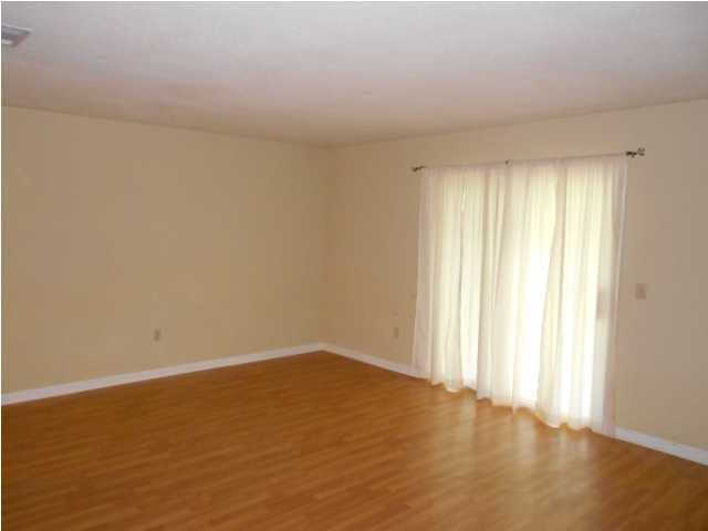 121 Cumberland Road Brandon, MS 39047 - Photo 2 of 8 Living Area