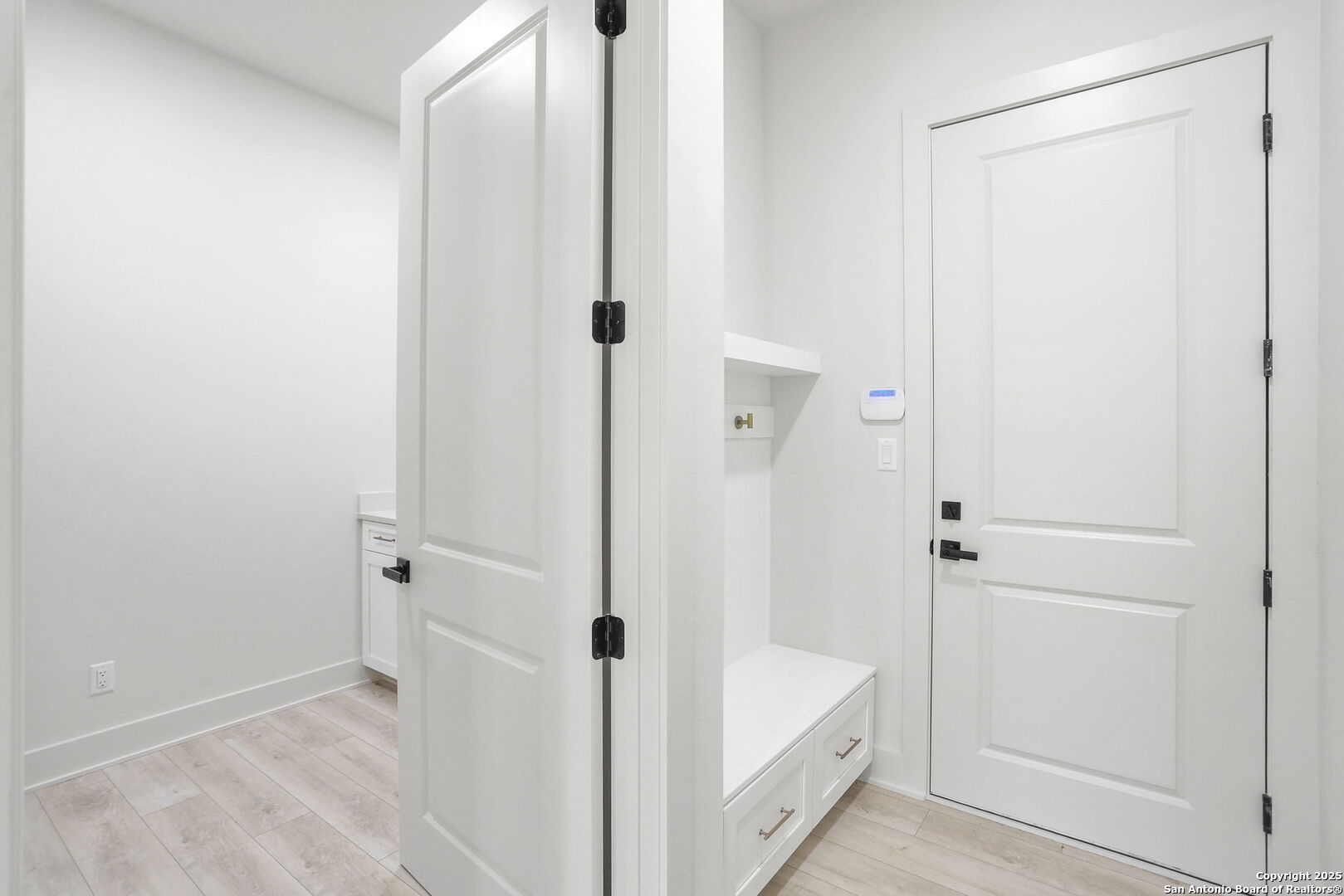 11010 Nina Ridge San Antonio, TX 78255 - Photo 26 of 44 a bathroom with a bathtub and shower