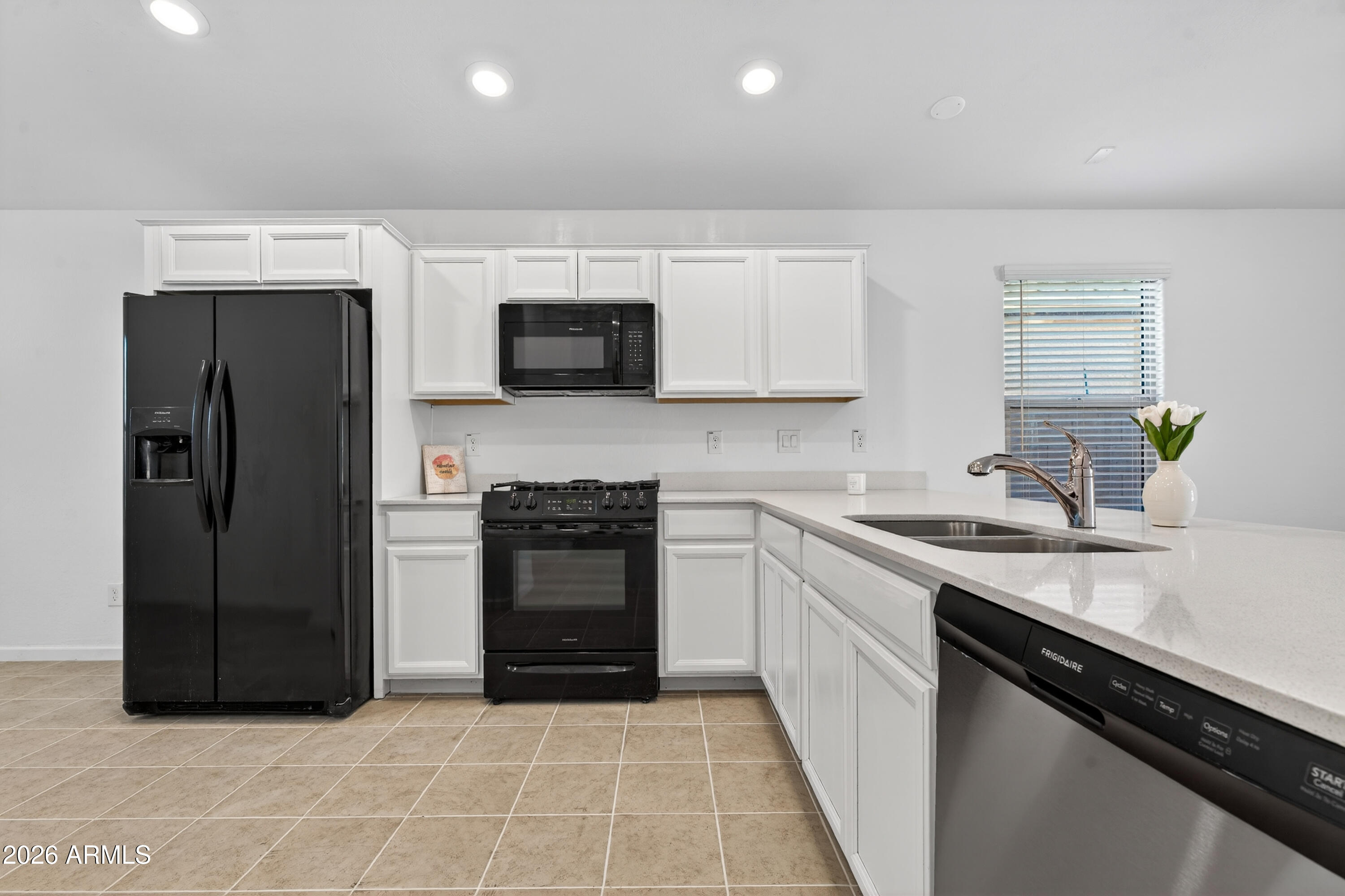 44824 West Norris Road Maricopa, AZ 85139 - Photo 6 of 35 Kitchen 3