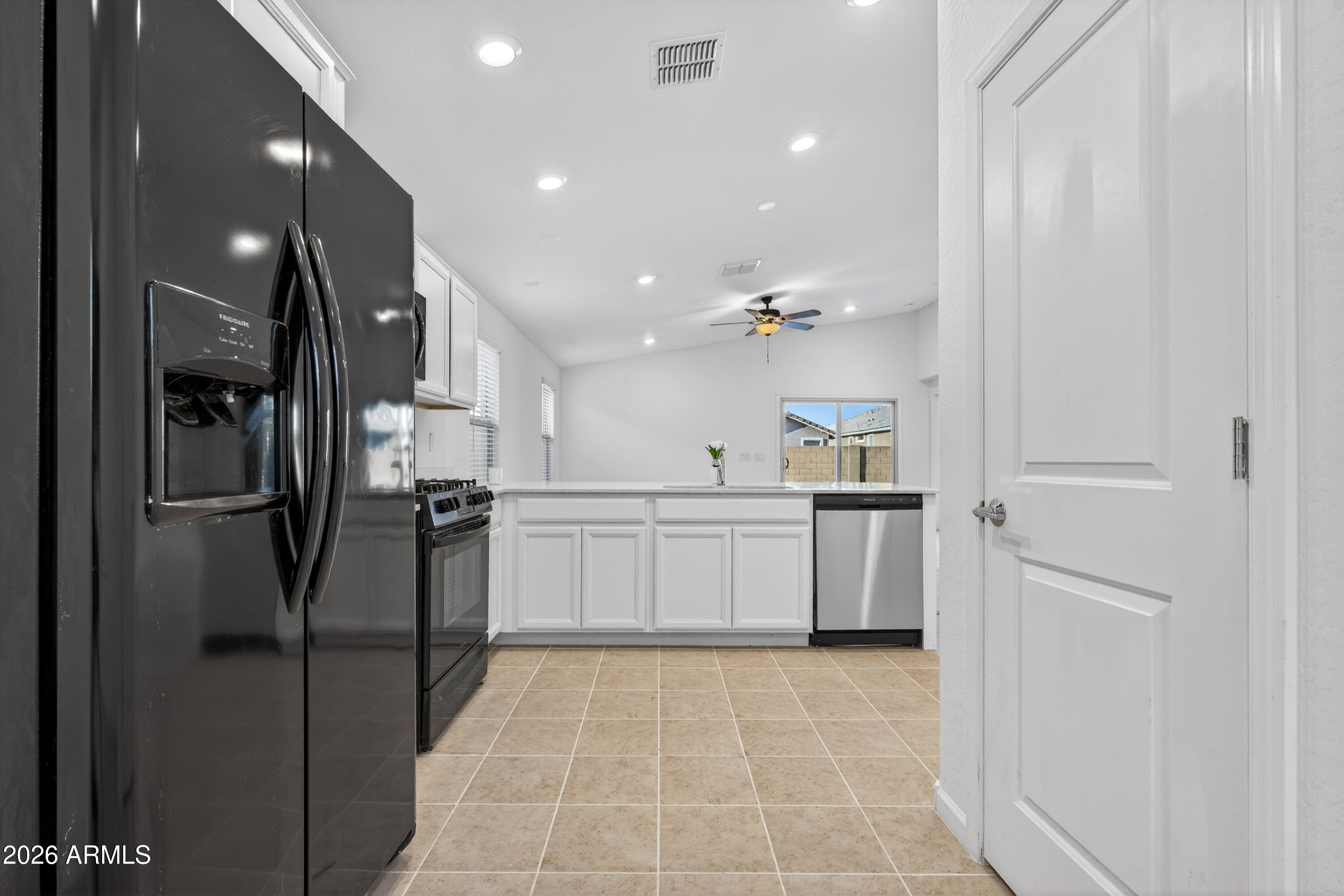44824 West Norris Road Maricopa, AZ 85139 - Photo 7 of 35 Kitchen 4