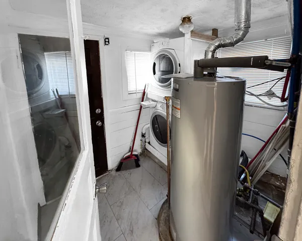 $135,000 | 812 1/2 East Benton Street, Morris, IL 60450