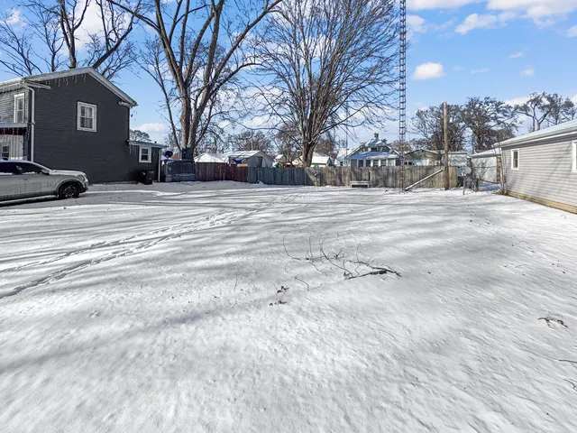 $135,000 | 812 1/2 East Benton Street, Morris, IL 60450