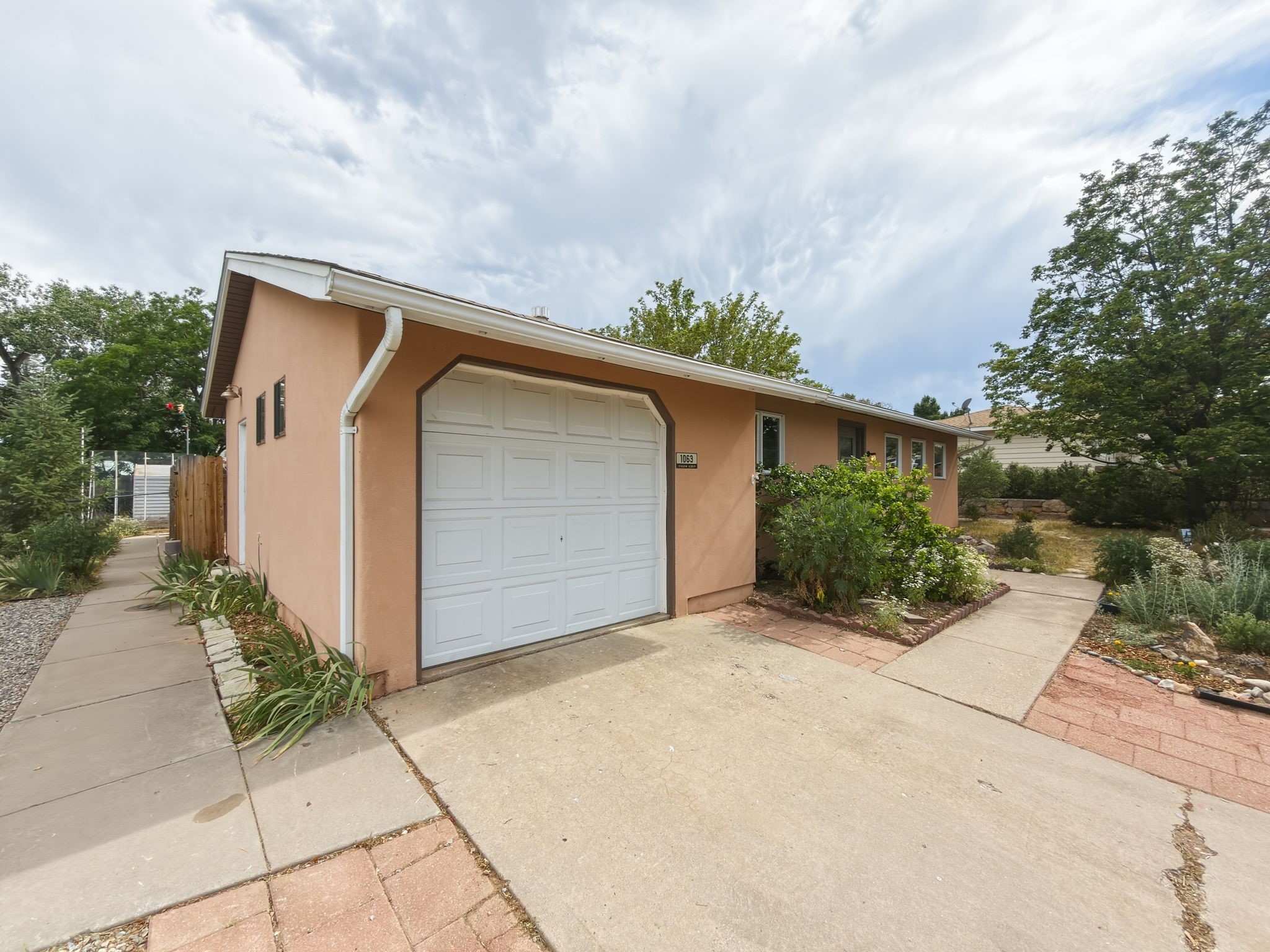 1063 Pinon Loop Los Alamos, NM 87544 - Photo 28 of 45