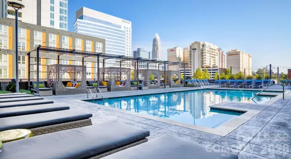 $3,821 | 650 East Brooklyn Vlg Avenue, Unit B1, Charlotte, NC 28202