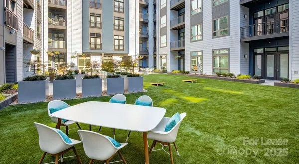 $3,242 | 650 East Brooklyn Vlg Avenue, Unit C1, Charlotte, NC 28202