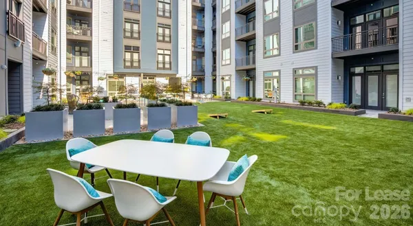$2,382 | 650 East Brooklyn Vlg Avenue, Unit B1, Charlotte, NC 28202