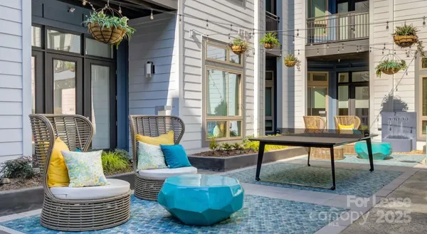 $3,242 | 650 East Brooklyn Vlg Avenue, Unit C1, Charlotte, NC 28202