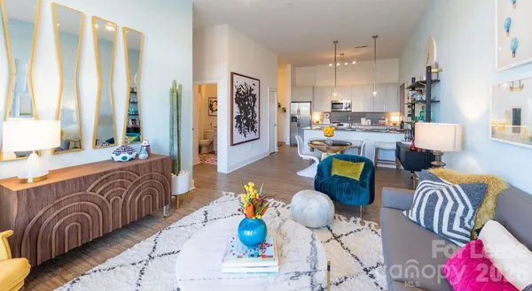 $2,382 | 650 East Brooklyn Vlg Avenue, Unit B1, Charlotte, NC 28202