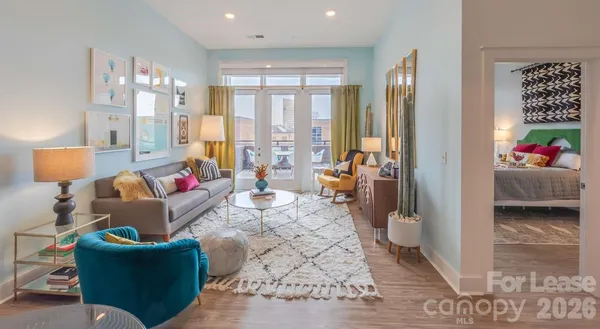 $2,382 | 650 East Brooklyn Vlg Avenue, Unit B1, Charlotte, NC 28202
