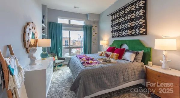 $3,242 | 650 East Brooklyn Vlg Avenue, Unit C1, Charlotte, NC 28202