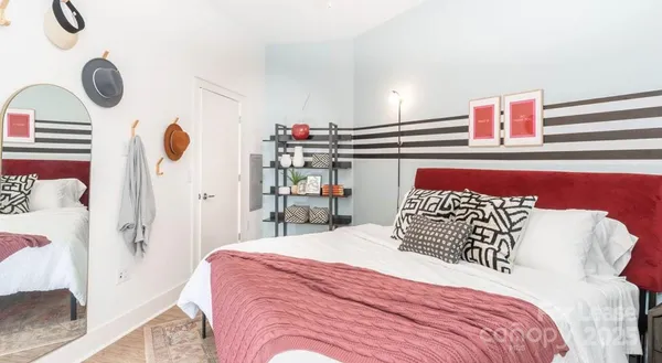 $3,242 | 650 East Brooklyn Vlg Avenue, Unit C1, Charlotte, NC 28202