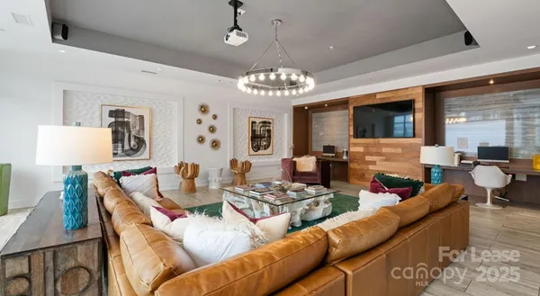 $3,242 | 650 East Brooklyn Vlg Avenue, Unit C1, Charlotte, NC 28202