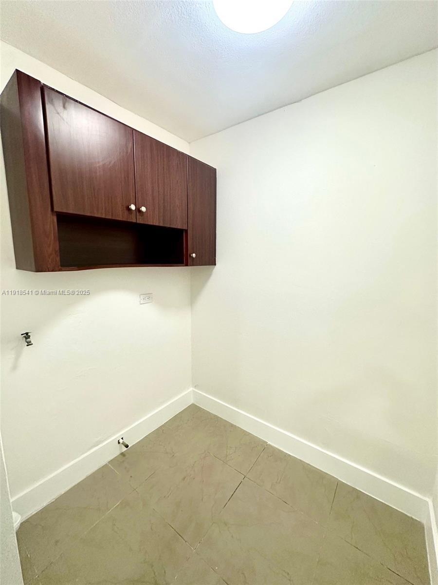 3947 Northwest 207 St Road Miami Gardens, FL 33055 - Photo 13 of 23 a view of an empty room