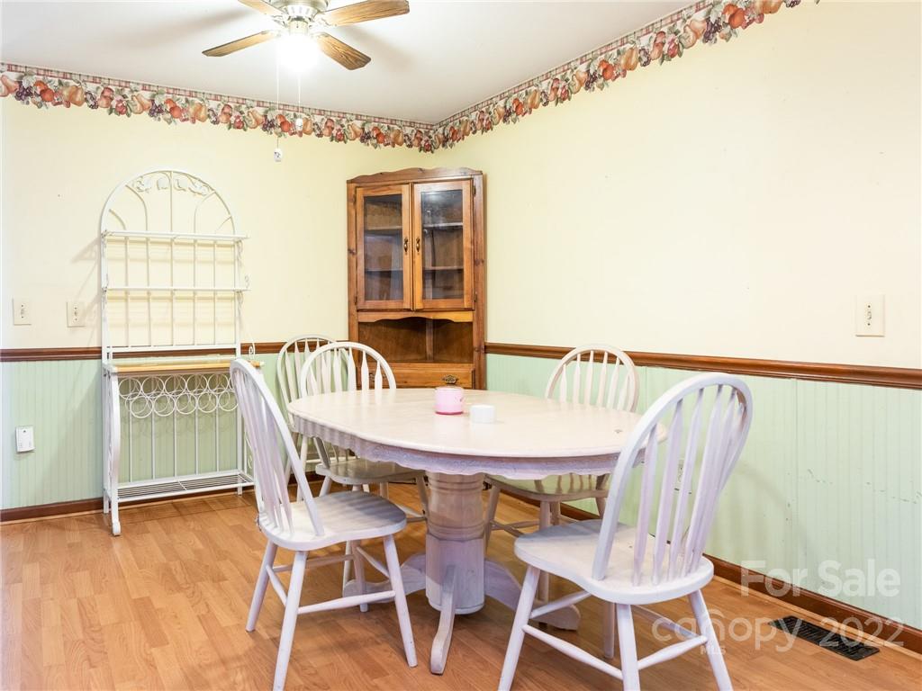 162 Alex Road Cleveland, NC 27013 - Photo 4 of 30 a dining room with furniture and window
