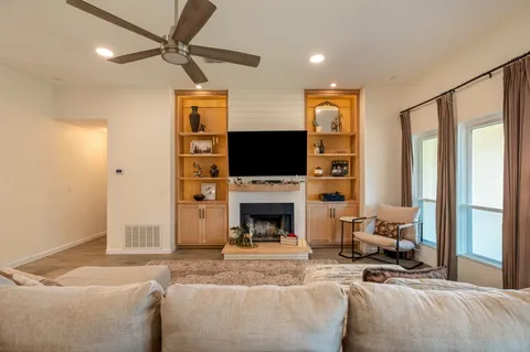 $335,000 | 164 Johnnys Way, Kyle, TX 78640