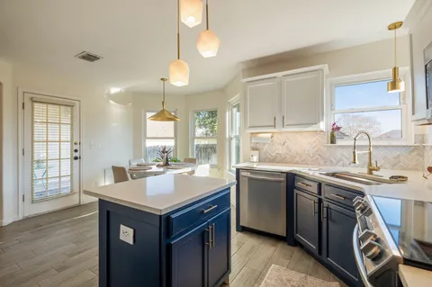 $335,000 | 164 Johnnys Way, Kyle, TX 78640