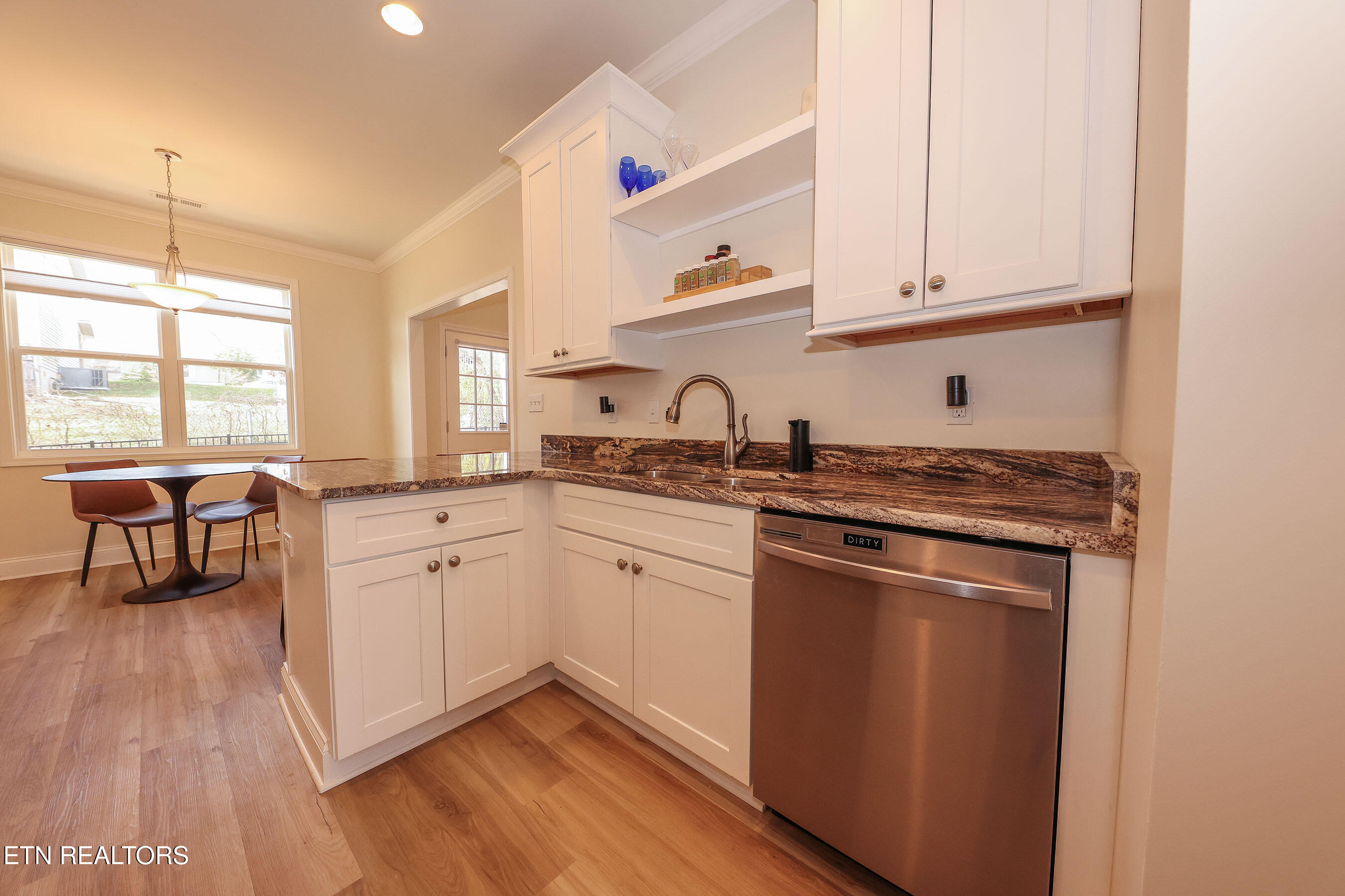 117 Crossroads Boulevard Oak Ridge, TN 37830 - Photo 15 of 52 c39 (1)