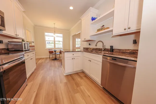 $649,000 | 117 Crossroads Boulevard, Oak Ridge, TN 37830