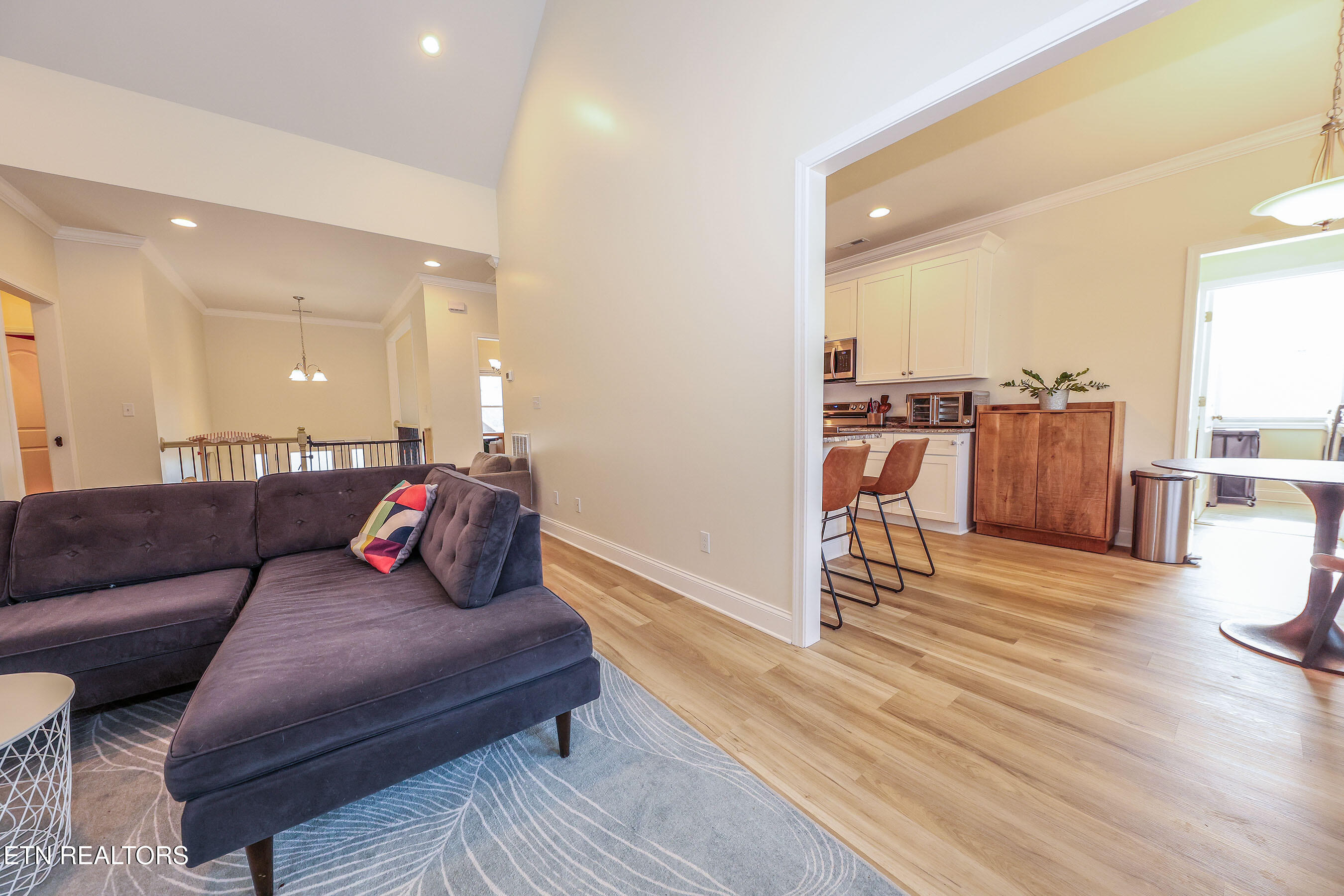 117 Crossroads Boulevard Oak Ridge, TN 37830 - Photo 10 of 14 c30