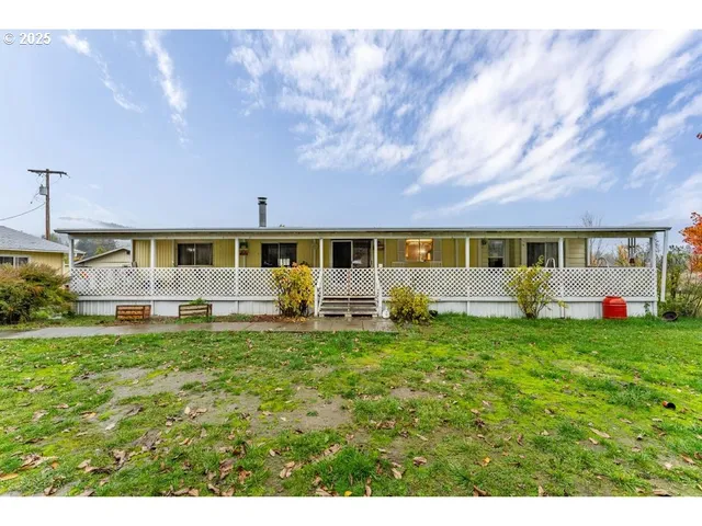 $385,000 | 400 Holmstead Road, Williams, OR 97544