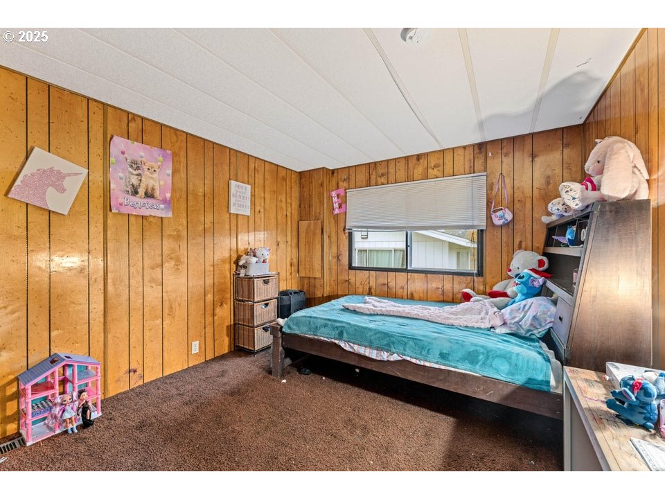 400 Holmstead Road Williams, OR 97544 - Photo 14 of 25