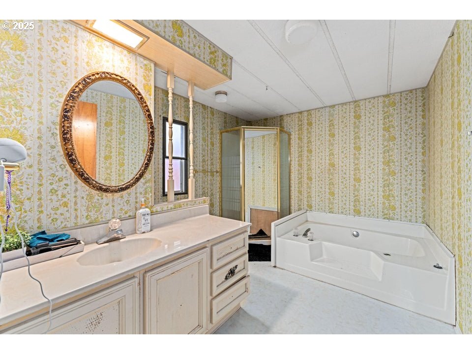 400 Holmstead Road Williams, OR 97544 - Photo 17 of 25