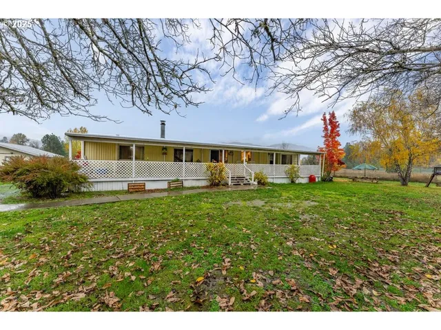 $385,000 | 400 Holmstead Road, Williams, OR 97544