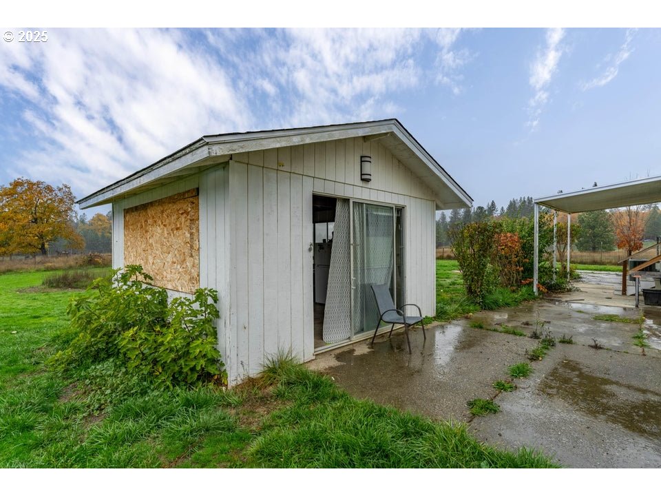 400 Holmstead Road Williams, OR 97544 - Photo 21 of 25